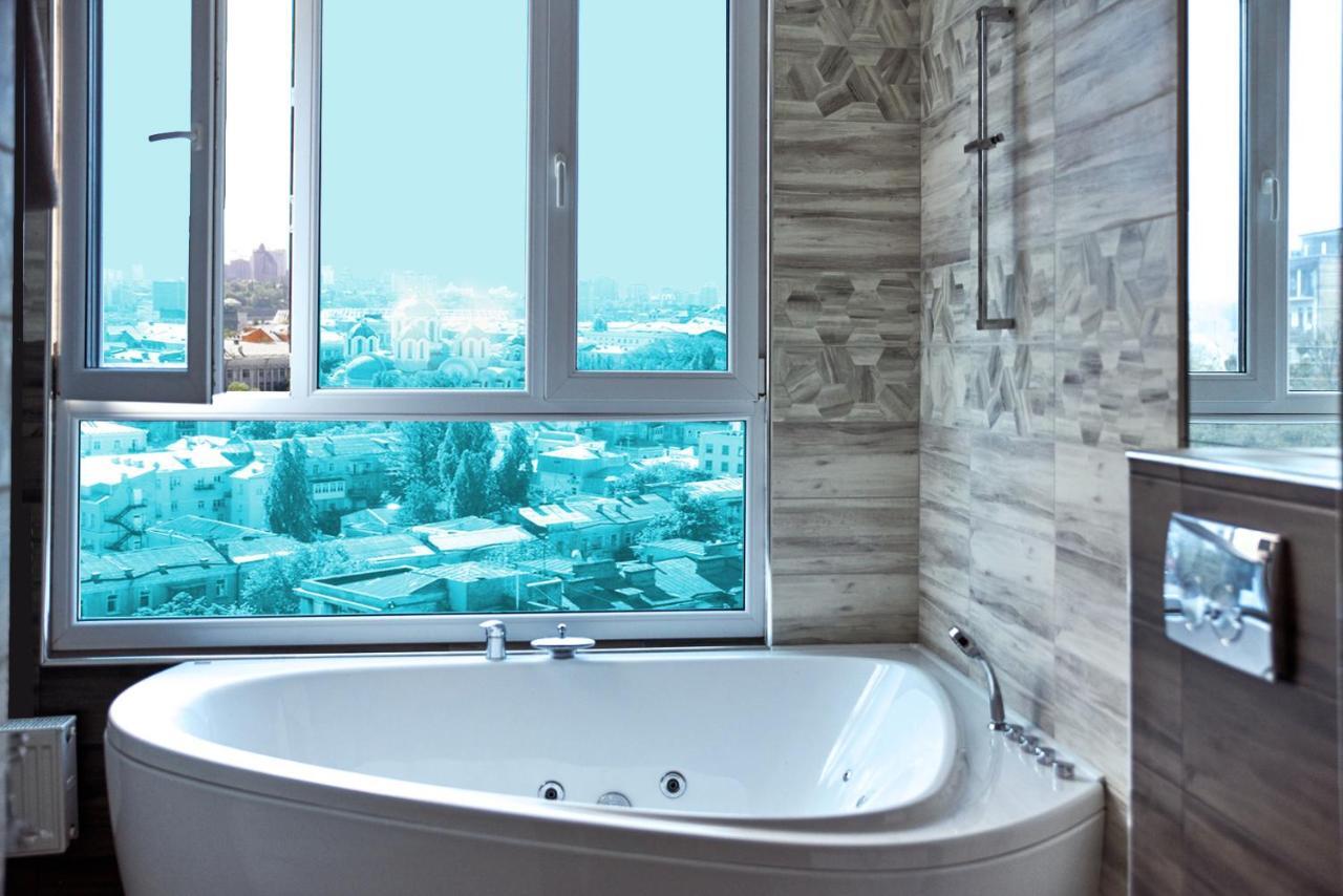 Sauna, Big Jacuzzi , Khreshchatyk Apartments Kiev Exterior foto