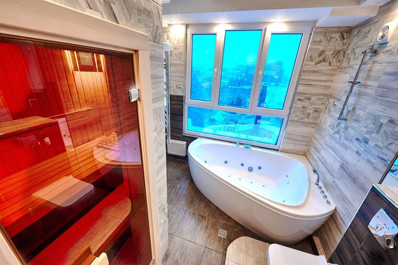 Sauna, Big Jacuzzi , Khreshchatyk Apartments Kiev Exterior foto