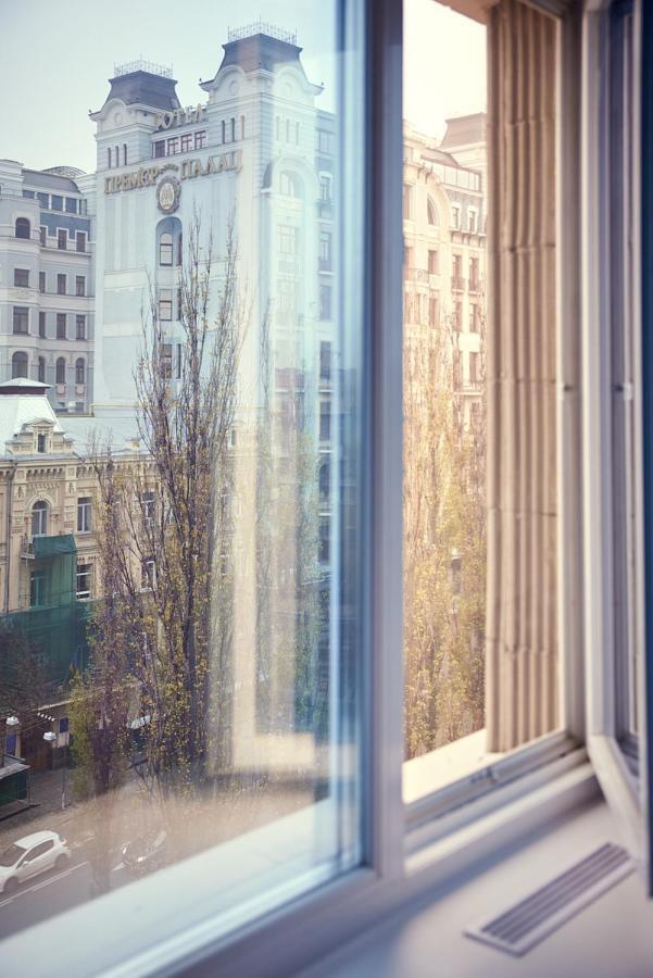 Sauna, Big Jacuzzi , Khreshchatyk Apartments Kiev Exterior foto